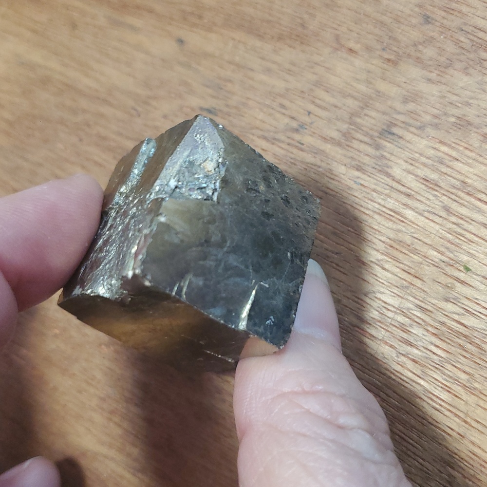 Large pyrite cube GS - Picture 5 of 5